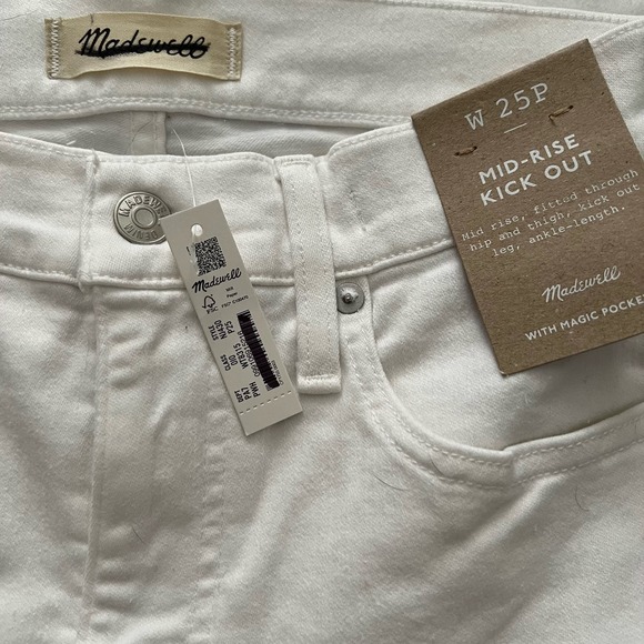Madewell Petite Mid Rise Kick Out Crop Jean 25P Pure White NJ430 NWT - Picture 5 of 7